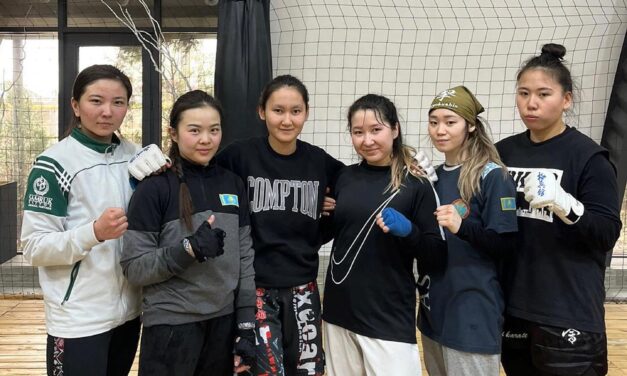 Женская сборная Республиканской Национальной федерации киокушинкай-кан каратэ.
